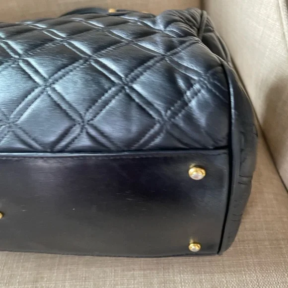 MCM Black Quilted Satchel with Elegant Design - Picture 15 of 16